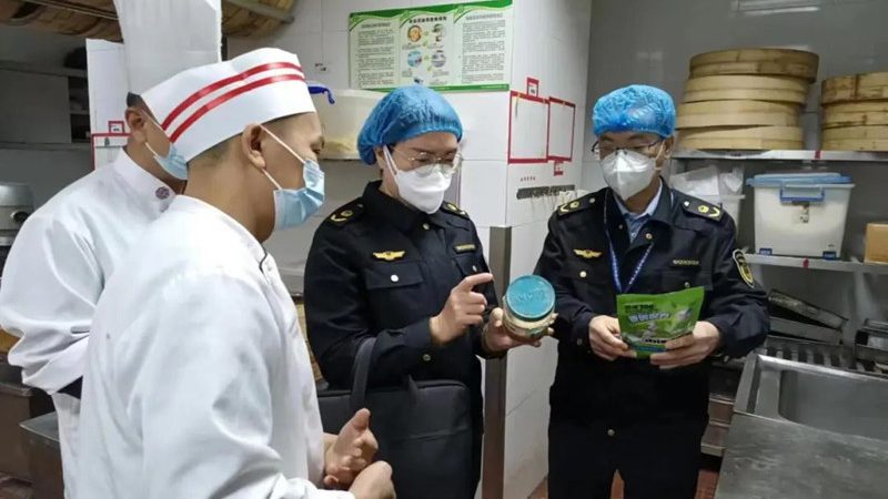 糖果包装机安装调试费用揭秘：成本构成与优化策略